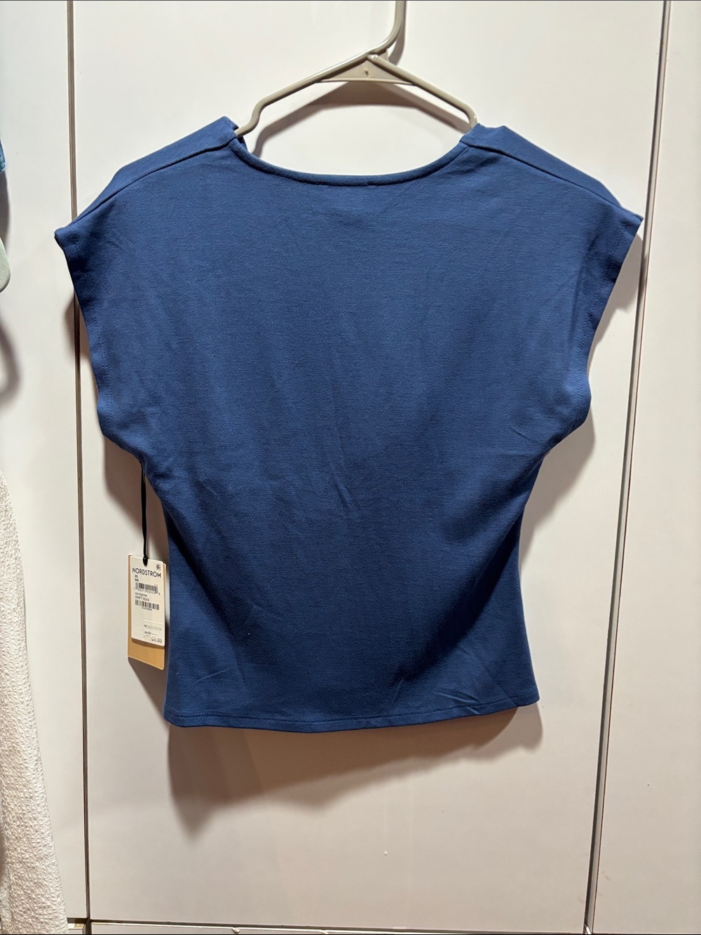 Halogen Twist-Front V-Neck Top in Blue NWT SIZE XS - Picture 6 of 6